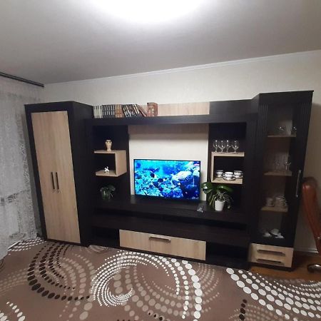 Двокімнатна Appartement Shepetivka Buitenkant foto
