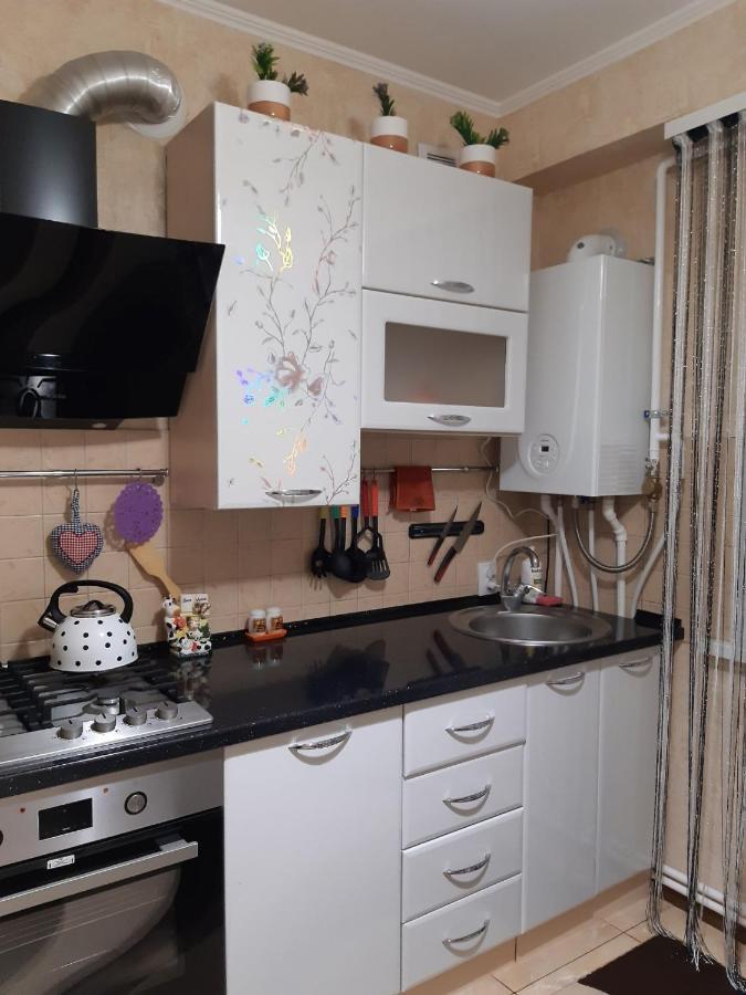 Двокімнатна Appartement Shepetivka Buitenkant foto
